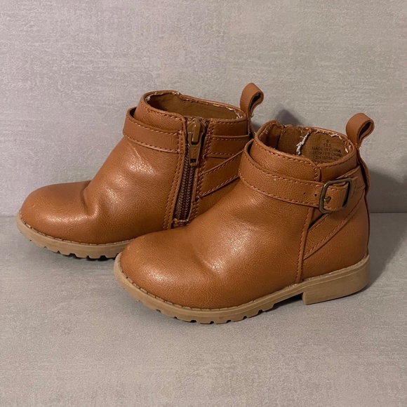 Old Navy Toddler Boots - Picture 2 of 3